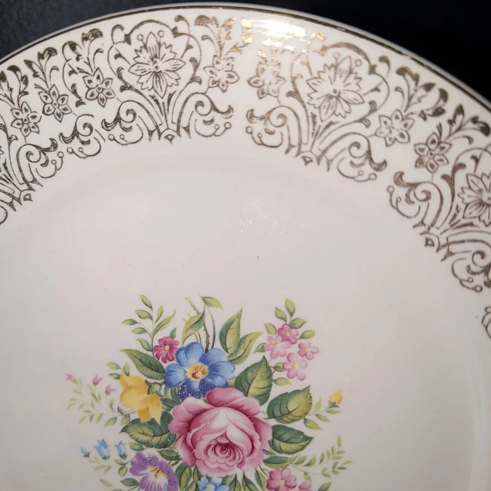 Limoges Triumph Rosalie Plates with Warranted 22K Gold Trim
